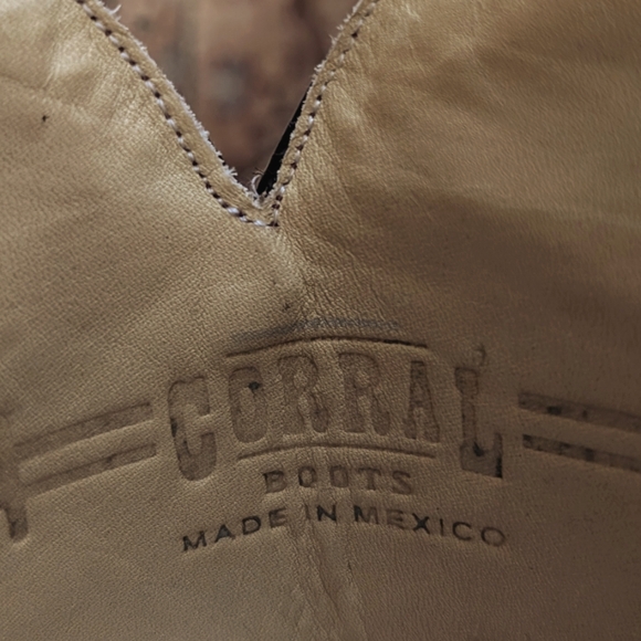 Corral Cowboy Boots 🎉Host Pick! - Picture 8 of 8